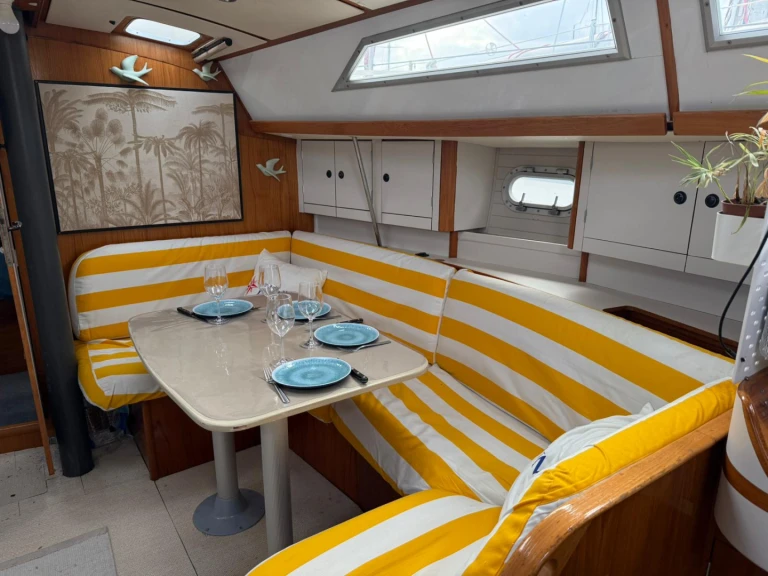 Alquiler de embarcaciones Jeanneau Sun Odyssey 37.1 enGolfe-Juan en Samboat
