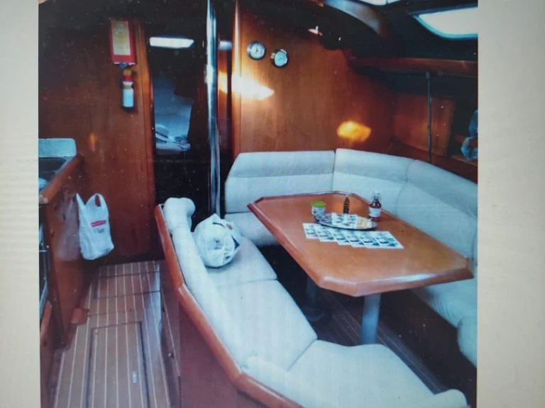Jeanneau Sun Odyssey 42.2 de alquiler a Kórfos