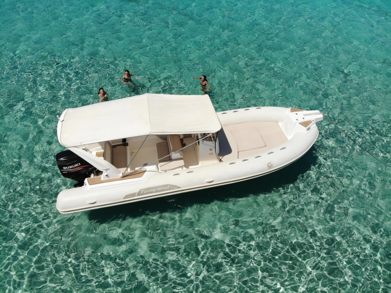 Alquiler de Capelli Tempest 770 S en Portocolom