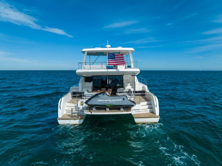 Alquiler Catamarán Leopard con o sin  título de navegación