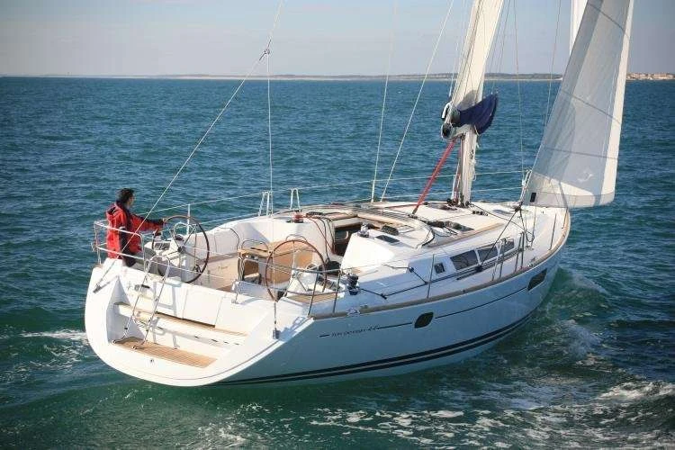 Velero para alquilar Puerto de Pollensa al mejor precio