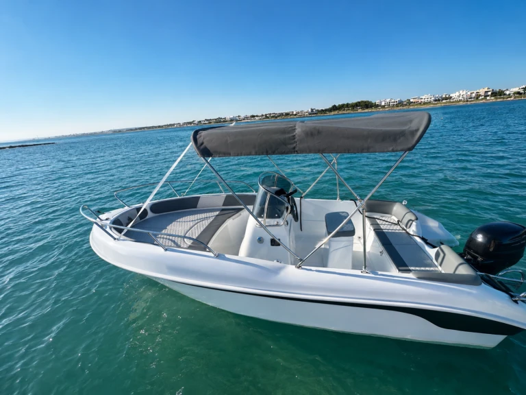 Alquiler de barcos Porto Cesareo barato de Open 5.65