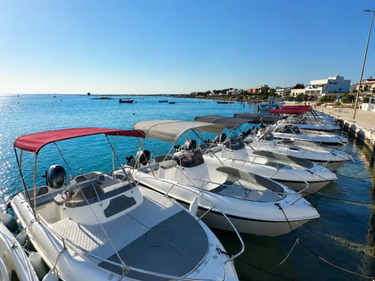 Alquiler de barcos Porto Cesareo barato de Open 5.65
