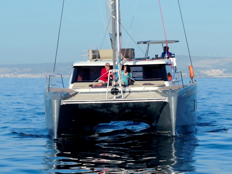 Alquiler Catamarán Aventura con o sin  título de navegación