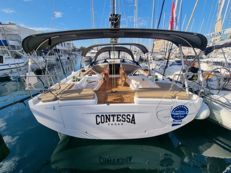Alquiler de embarcaciones Elan Elan E6 enPunat en Samboat