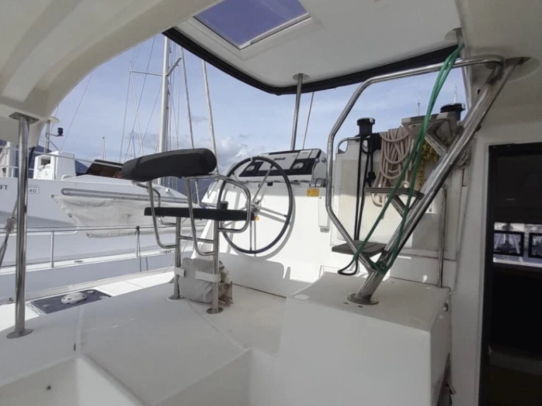Alquiler Hyères - Lagoon Lagoon 42 en SamBoat