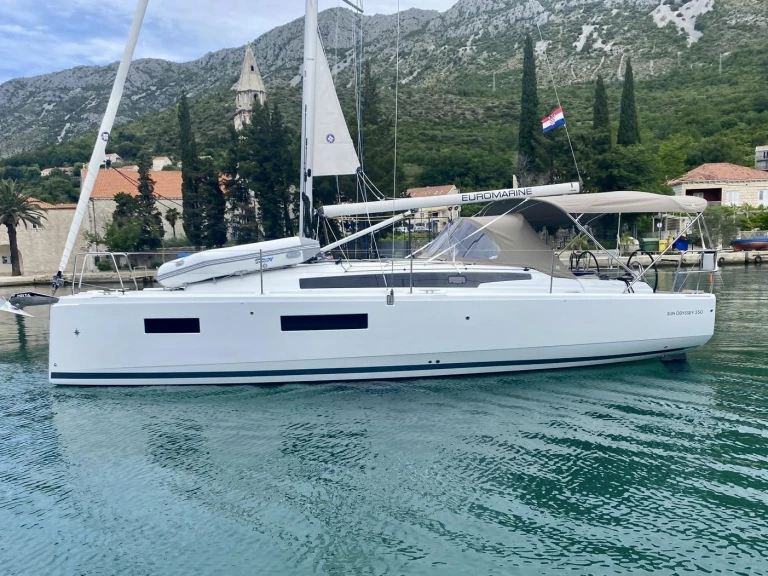 Alquiler de barcos Komolac barato de Sun Odyssey 350