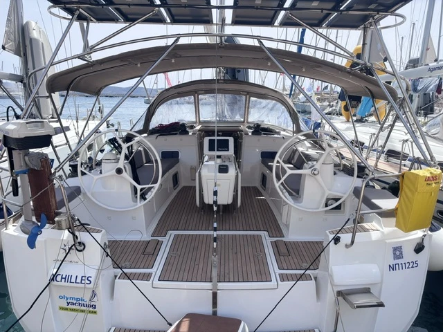 Jeanneau Sun Odyssey 509 de alquiler a Lávrio