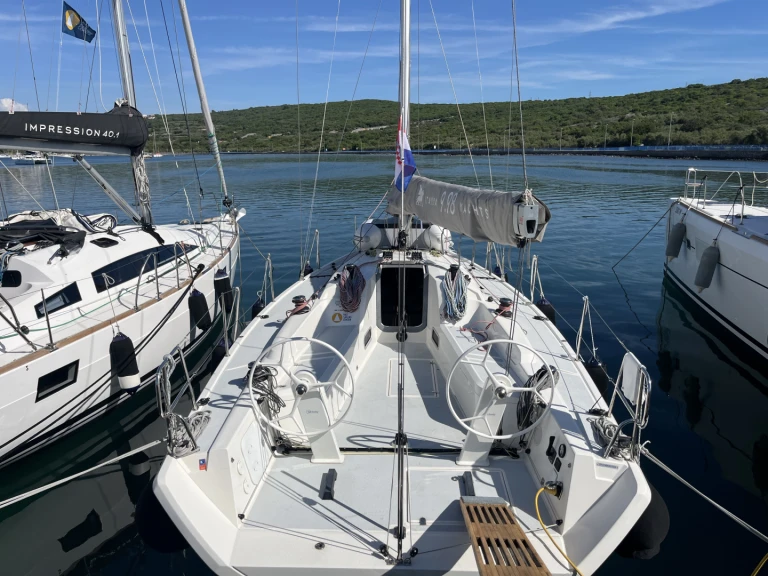 Alquiler de embarcaciones Italia Yachts Italia 9.98 enPunat en Samboat