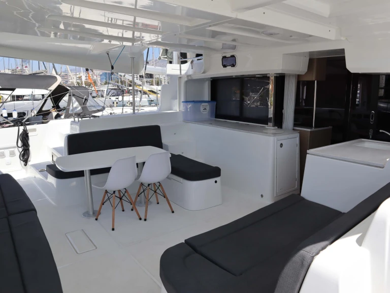 Alquiler de embarcaciones Lagoon Lagoon 46 enÁlimos en Samboat