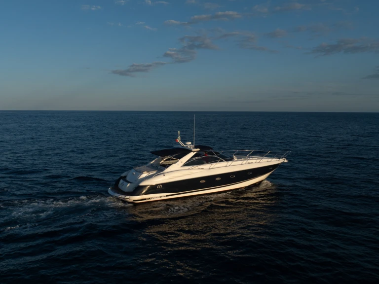 Alquiler de Yate de lujo, con o sin patrón Sunseeker San José del Cabo