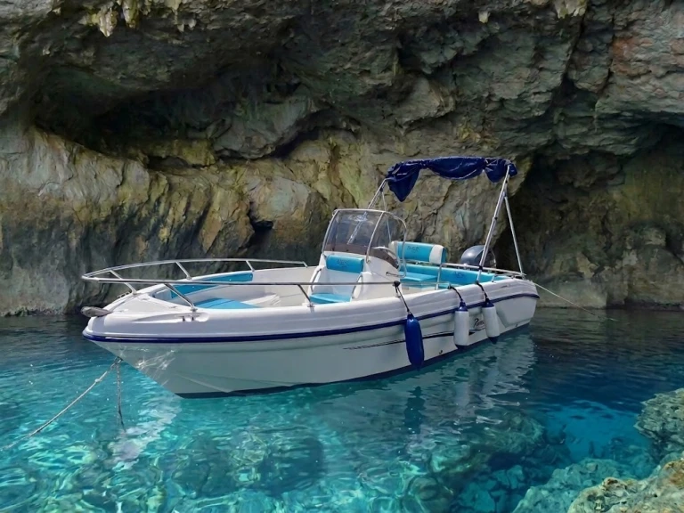 Alquiler Lancha en Alghero - Ranieri Soverato 545
