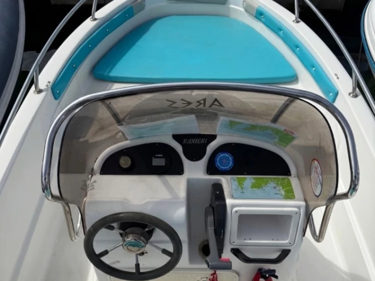 Alquiler de embarcaciones Ranieri Soverato 545 enAlghero en Samboat