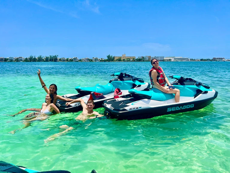Alquiler de Moto de agua, con o sin patrón Sea-Doo Les Issambres