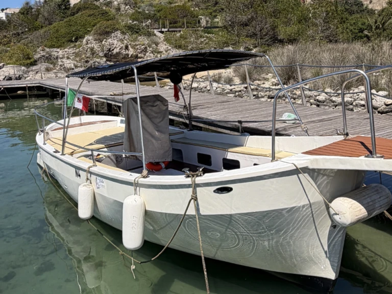 Lancha para alquilar Santa Maria di Leuca al mejor precio