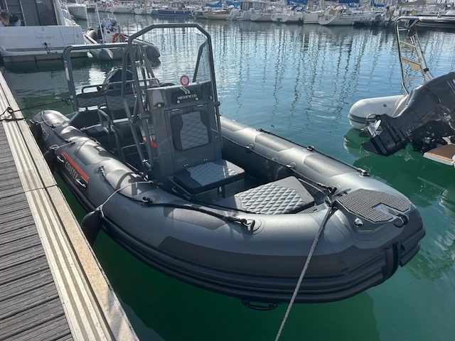 Alquiler La Trinité-sur-Mer - Highfield HIGHFIELD 54 PATROL COASTER en SamBoat