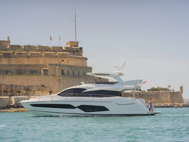 Alquiler de Sunseeker Manhattan 66 en San Julián