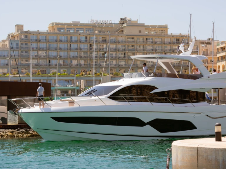 Alquiler de Yate de lujo, con o sin patrón Sunseeker San Julián