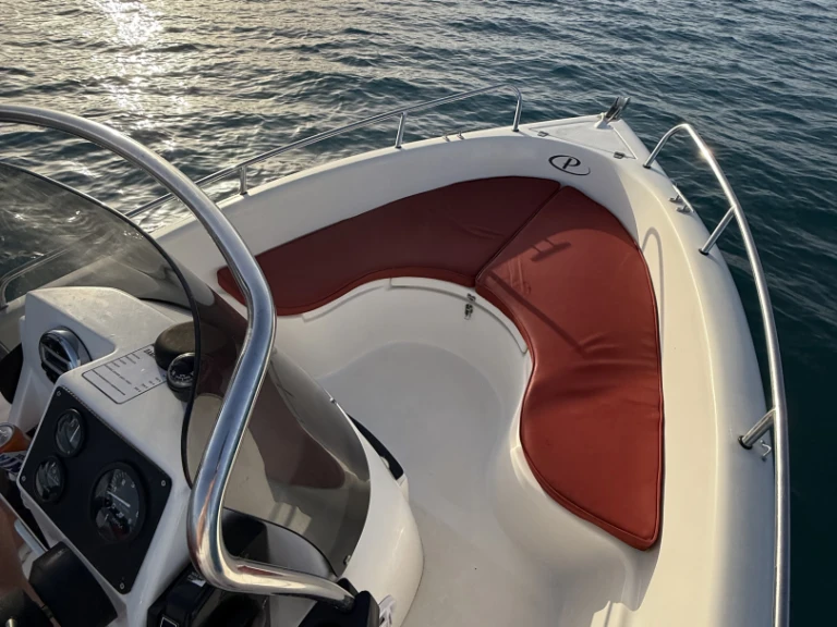 Alquiler de embarcaciones Poseidon Blu Water 170 enZante en Samboat