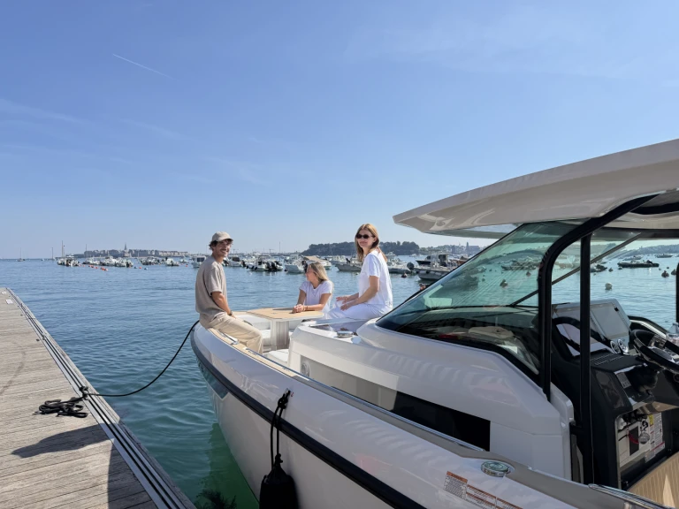 Saxdor SAXDOR 400 GTS de alquiler a Dinard