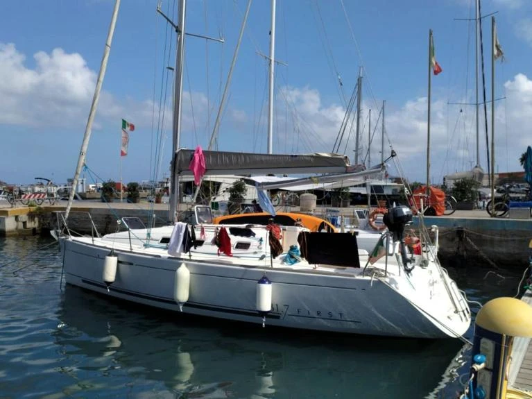 Velero para alquilar Marsala al mejor precio