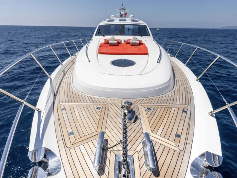 Alquiler de Princess Princess V70 en Saint-Tropez