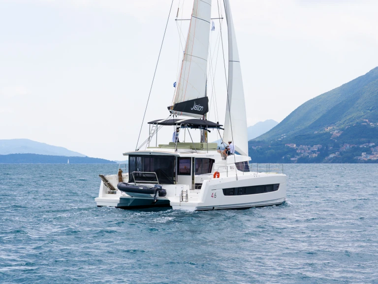 Alquiler Catamarán Bali con o sin  título de navegación