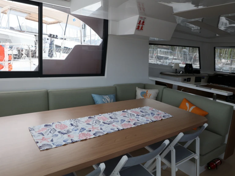 Alquiler Catamarán Bali con o sin  título de navegación