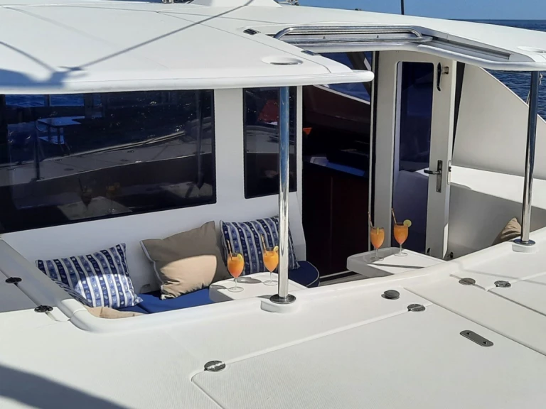 Alquiler de embarcaciones Leopard Leopard 44 enNosy Be en Samboat