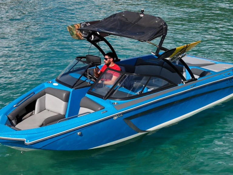 Alquiler de embarcaciones Tigé Tige R20 enAnnecy en Samboat