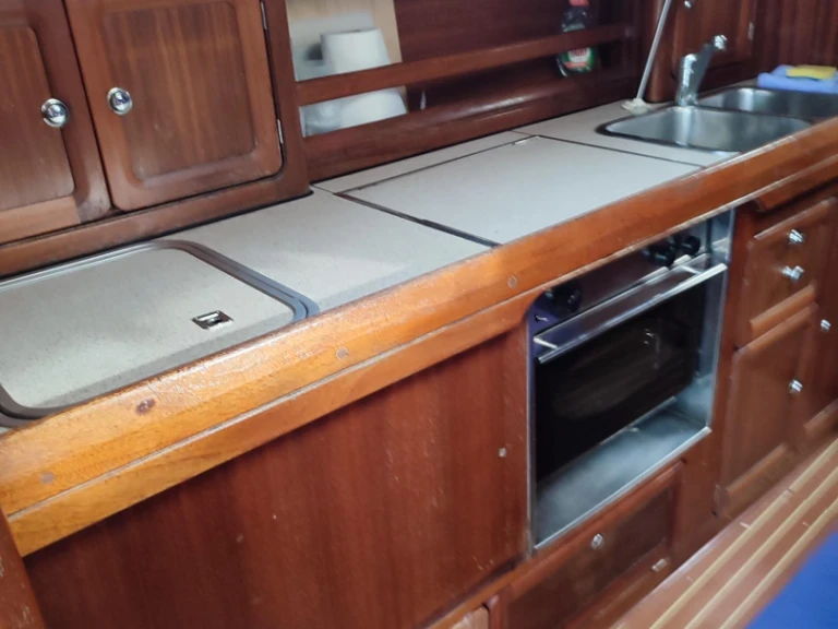 Alquiler de Bavaria Bavaria 37 Cruiser en Puerto Altea