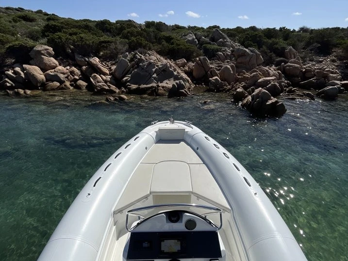 Alquiler de embarcaciones Altamarea Altamarea Wave 23 Sport enCannigione en Samboat