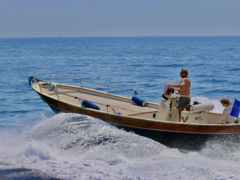 Alquiler de Trapani  CASSIDENNE 850 en La Madrague