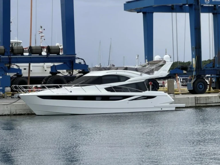 Alquiler Yate de lujo Galeon con o sin  título de navegación