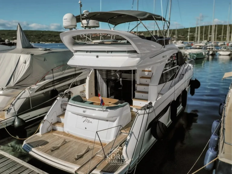 Alquiler Punat - Princess Princess 50 Flybridge - 3 + 1 cab. en SamBoat