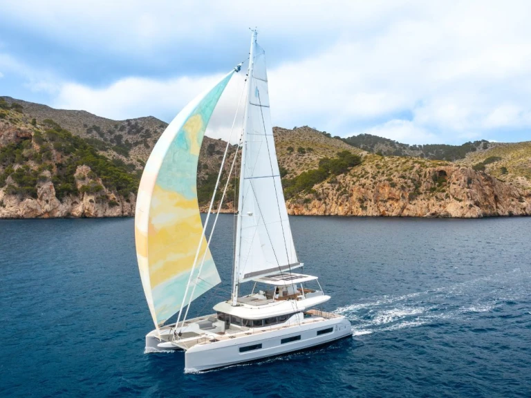 Lagoon Lagoon 60 de alquiler a Tivat