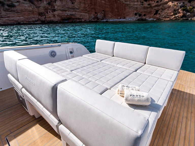 Pardo Yachts Pardo 38 de alquiler a Šibenik