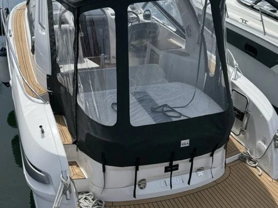 Alquiler de barcos Punat barato de Bavaria S29