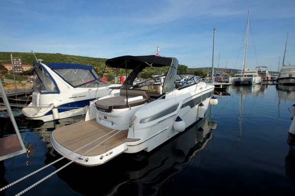 Alquiler de barcos Punat barato de Bavaria S29