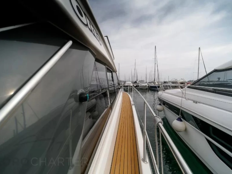 Alquiler de barcos Punat barato de Bavaria S45 Coupe