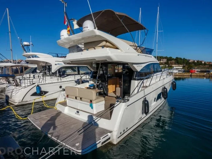 Alquiler de embarcaciones Bavaria Virtess 420 Fly enPunat en Samboat