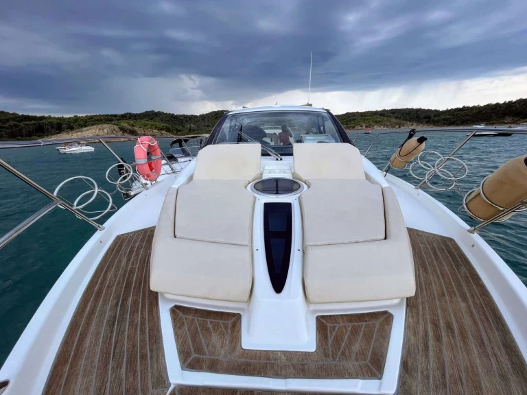 Alquiler de embarcaciones Cranchi Cranchi M44 HT enPunat en Samboat