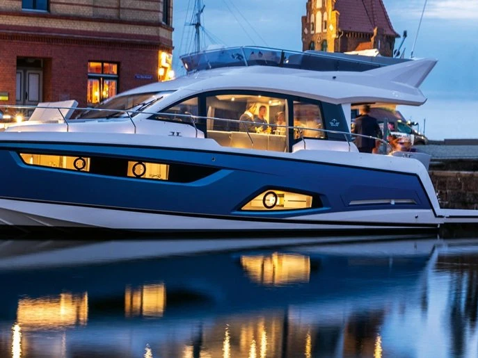 Sealine Sealine F430 de alquiler a Punat