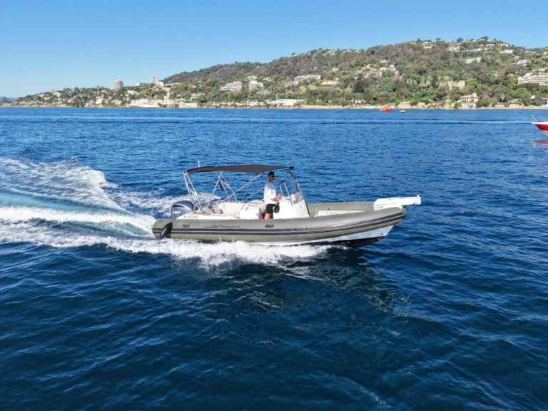 Alquiler de embarcaciones Capelli Tempest 775 enGolfe-Juan en Samboat