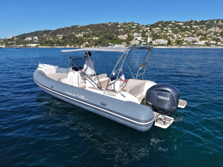 Alquiler Golfe-Juan - Capelli Tempest 775 en SamBoat