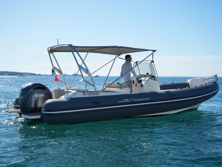 Alquiler Lancha en Golfe-Juan - Capelli Tempest 775