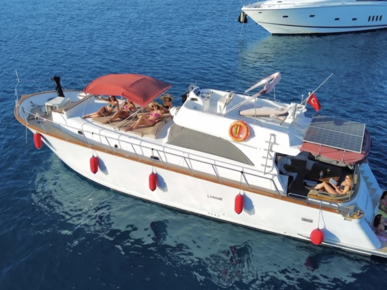 Alquiler de Lancha, con o sin patrón Azimut Bodrum