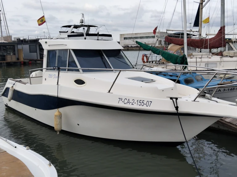 Alquiler de embarcaciones SanRemo 750 FISHER enEspaña en Samboat