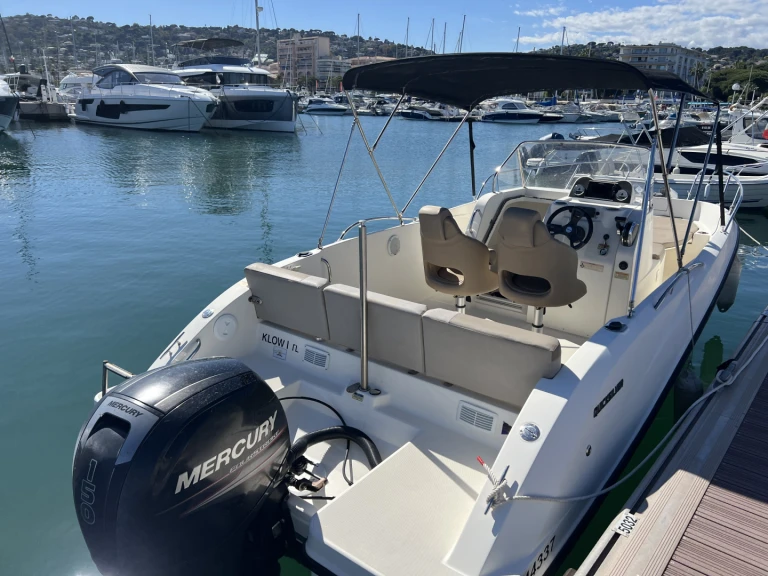 Alquiler de barcos Cannes barato de Activ 675 Open Sport