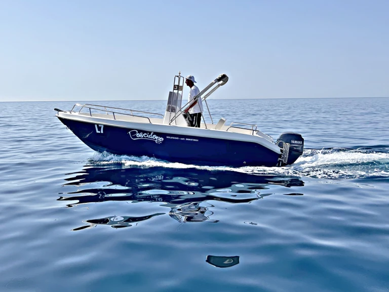 Alquiler Andrano - Lazzari 565 en SamBoat